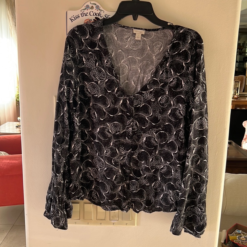 Long sleeve top great condition